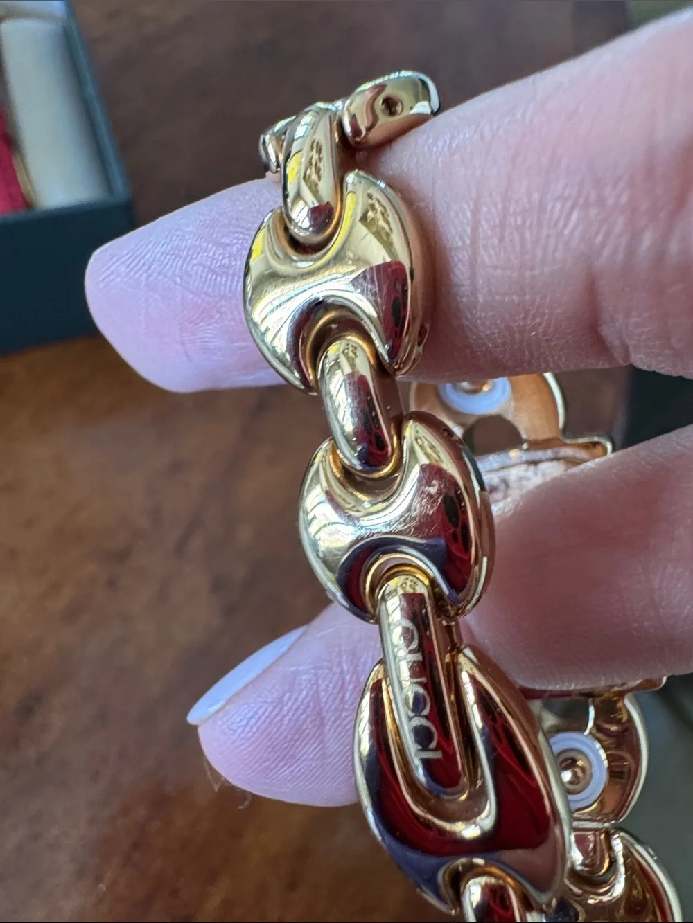 Vintage Gucci Gold-Tone Chain-Link Bracelet Watch with Black and Red Straps